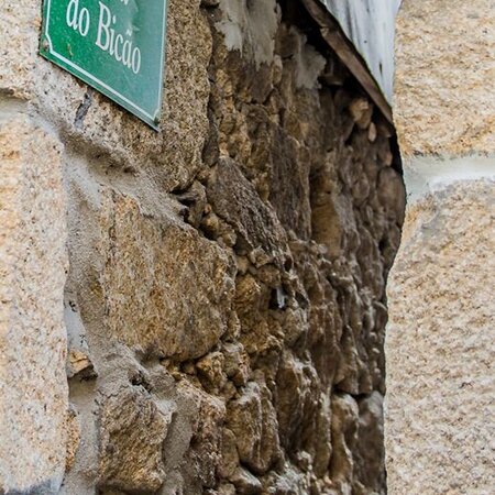 Rua do Bicão - das ruas mais estreitas do mundo