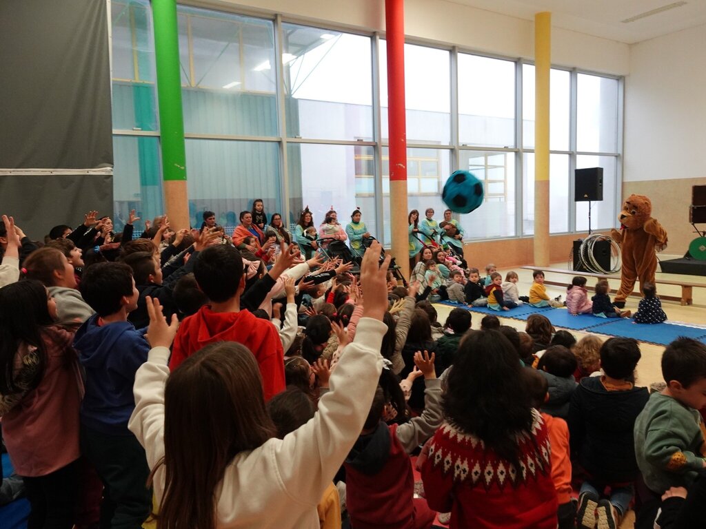 597317968_1296950929143055_2249318589322880767_n