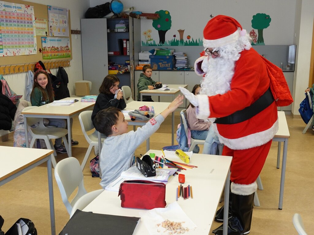 598774638_1297462762425205_8619578444956120060_n