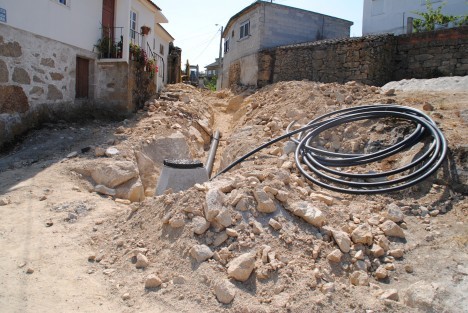 Colocação de infra-estruturas na Travessa da Estrada - ANTES