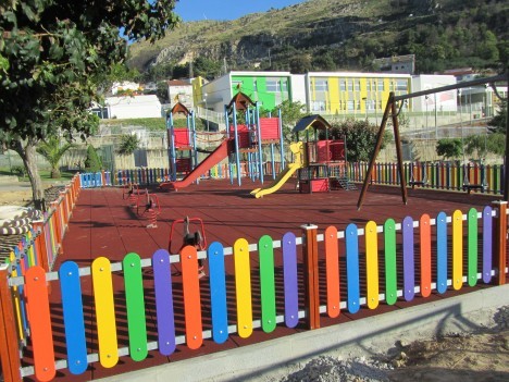 Construção de parque infantil nas piscinas municipais - DEPOIS