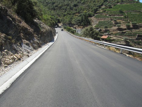 Pavimentação e alargamento da estrada - DEPOIS