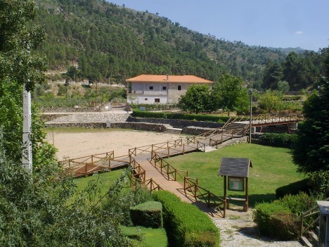 Manutenção dos jardins Praia Fluvial