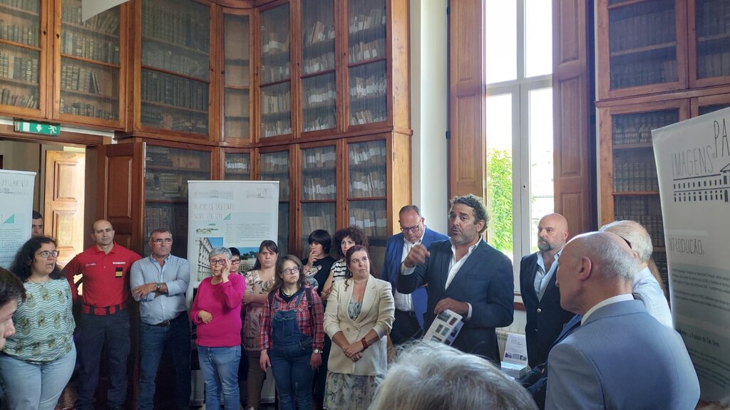 IMAGENS DO PARLAMENTO PORTUGUÊS NA BIBLIOTECA MACEDO PINTO