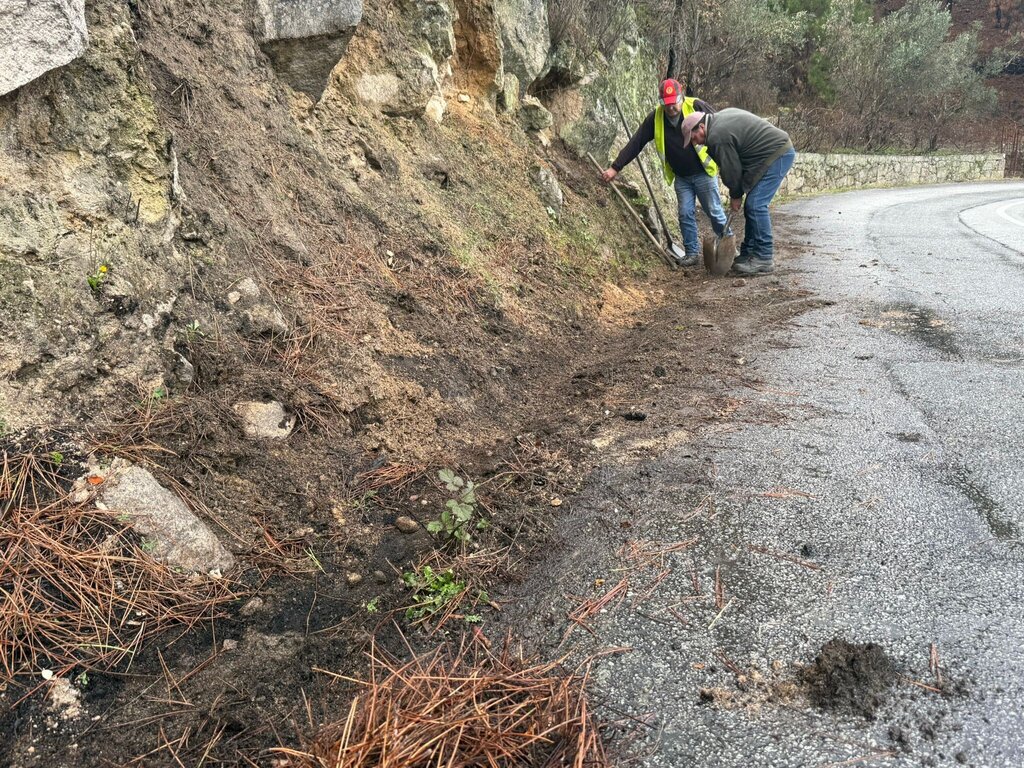 MUNICÍPIO DE TABUAÇO EFETUA LIMPEZA DE BERMAS, VALETAS E AQUEDUTOS