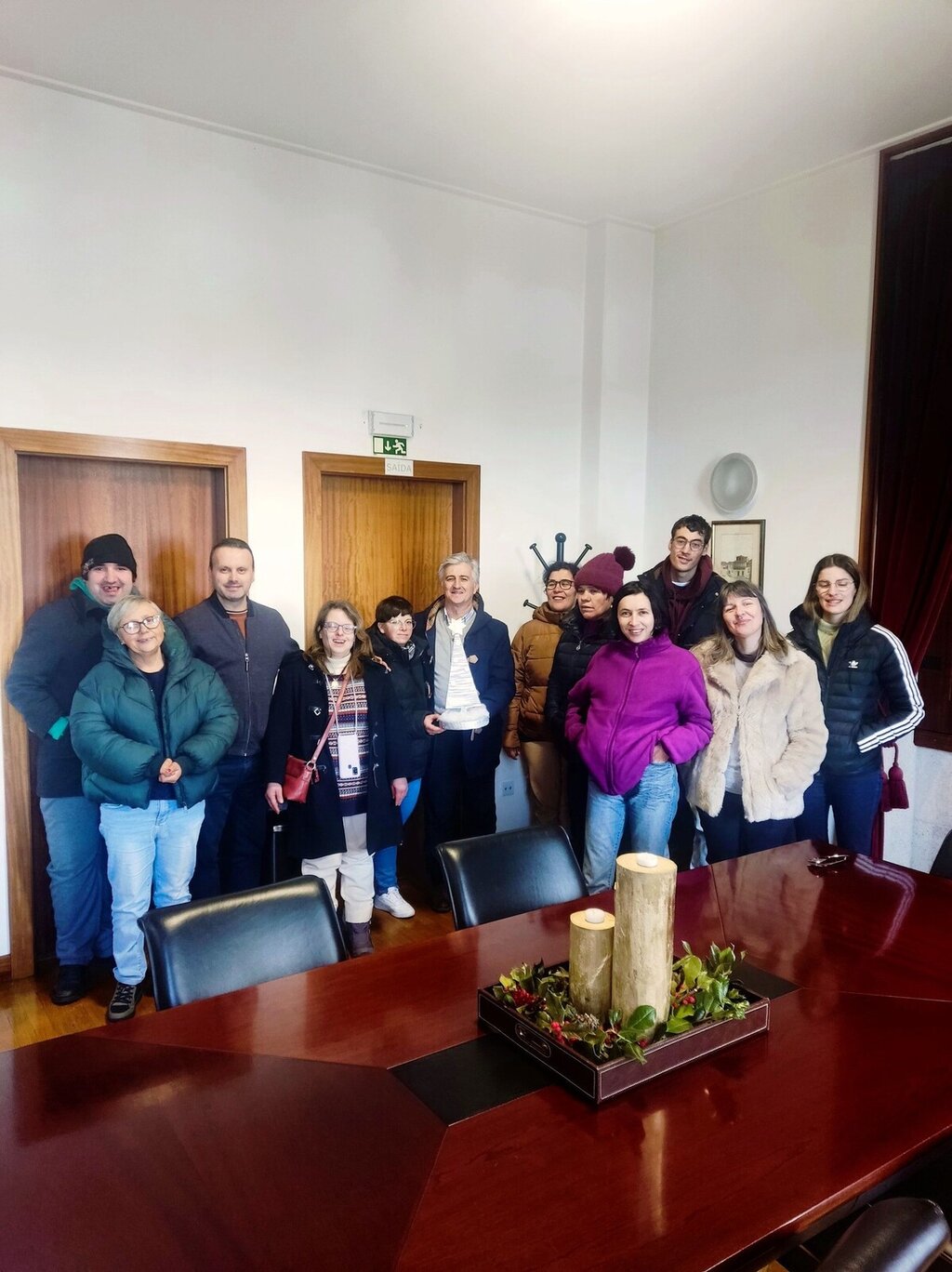 VISITA DA ASSOCIAÇÃO 2000 À CÂMARA MUNICIPAL